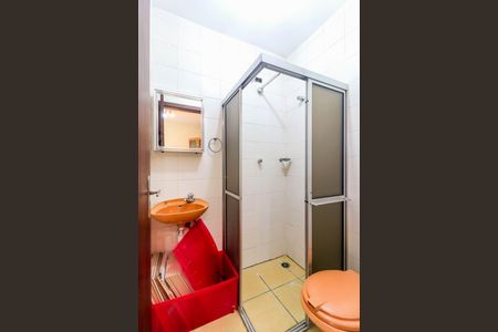 Casa à venda com 150m², 3 quartos e 1 vaga Casa à venda com 150m², 3 quartos e 1 vagaBanheiro de Serviço