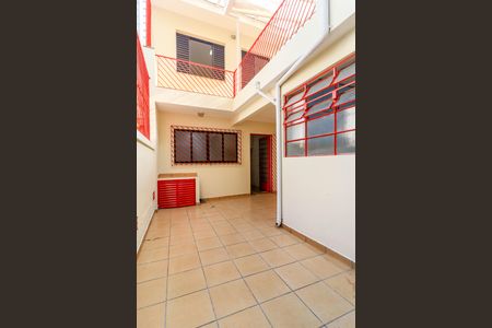 Casa à venda com 150m², 3 quartos e 1 vaga Casa à venda com 150m², 3 quartos e 1 vagaQuintal