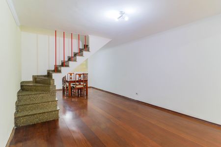 Casa à venda com 150m², 3 quartos e 1 vaga Casa à venda com 150m², 3 quartos e 1 vagaSala