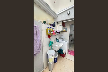 Apartamento à venda com 45m², 2 quartos e 1 vagaÁrea de Serviço