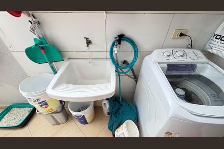 Apartamento à venda com 45m², 2 quartos e 1 vagaÁrea de Serviço