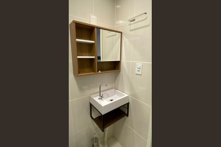 Studio para alugar com 34m², 1 quarto e sem vaga Studio para alugar com 34m², 1 quarto e sem vagaBanheiro