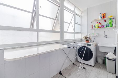Apartamento à venda com 105m², 3 quartos e 1 vagaÁrea de Serviço