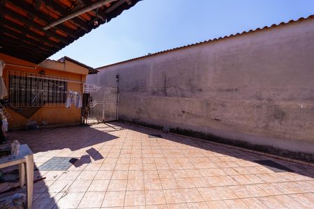 Casa à venda com 360m², 2 quartos e 5 vagasQuintal