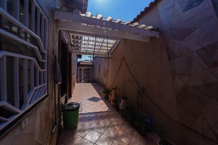 Casa à venda com 360m², 2 quartos e 5 vagasCorredor Lateral