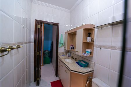 Casa à venda com 360m², 2 quartos e 5 vagasBanheiro Suíte