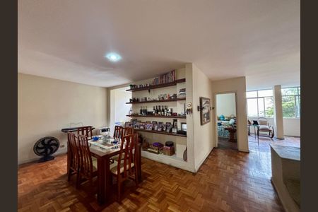 Apartamento à venda com 170m², 3 quartos e sem vagaSala de jantar