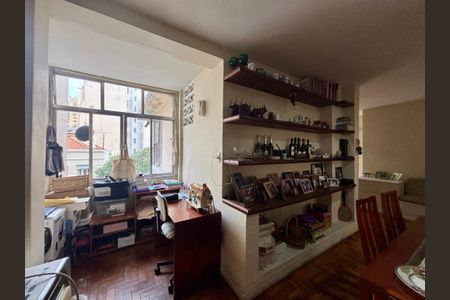 Apartamento à venda com 170m², 3 quartos e sem vagaSala de jantar