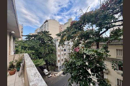 Apartamento à venda com 170m², 3 quartos e sem vagaSuíte 1 - varanda e vista