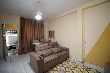 Casa à venda com 110m², 2 quartos e 1 vagaSala