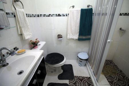 Casa à venda com 110m², 2 quartos e 1 vagaBanheiro