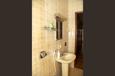 Casa à venda com 400m², 3 quartos e 5 vagasBanheiro 2