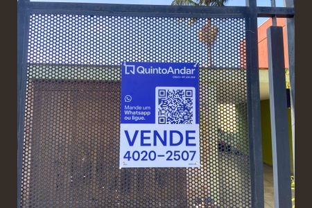 Casa à venda com 400m², 3 quartos e 5 vagasPlaca