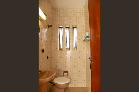 Casa à venda com 400m², 3 quartos e 5 vagasBanheiro 2