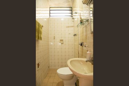 Casa à venda com 400m², 3 quartos e 5 vagasBanheiro 1