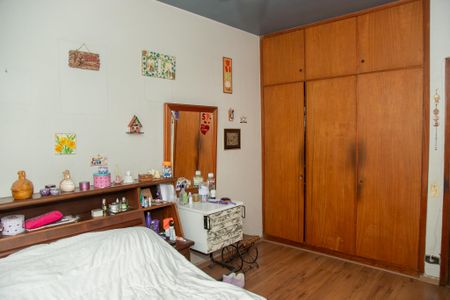 Casa à venda com 400m², 3 quartos e 5 vagasQuarto 1