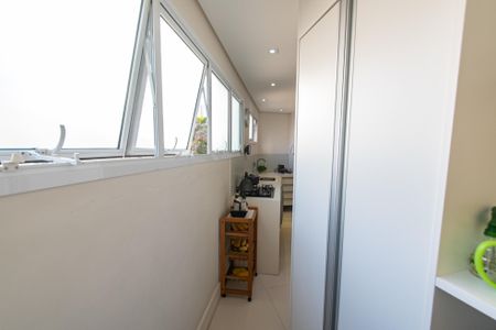 Apartamento à venda com 110m², 2 quartos e 1 vagaÁrea de serviço