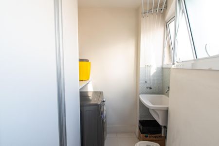 Apartamento à venda com 110m², 2 quartos e 1 vagaÁrea de serviço