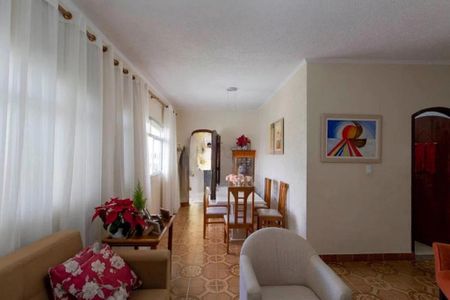 Casa à venda com 280m², 3 quartos e 6 vagas