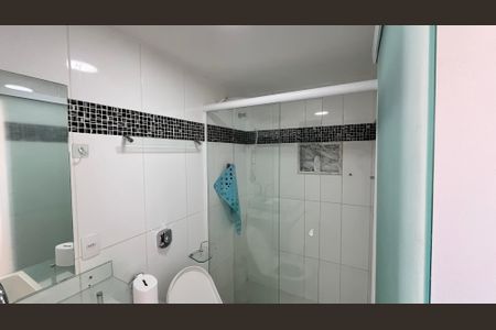 Casa de condomínio à venda com 366m², 5 quartos e 2 vagasBanheiro da Suíte 4