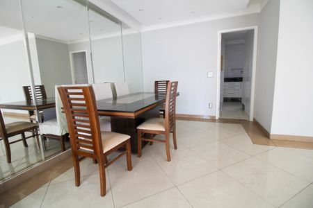 Apartamento à venda com 178m², 3 quartos e 3 vagasSala