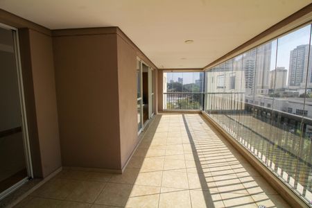 Apartamento à venda com 178m², 3 quartos e 3 vagasVaranda