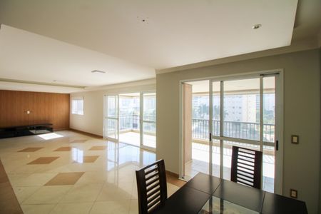 Apartamento à venda com 178m², 3 quartos e 3 vagasSala