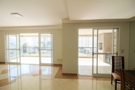 Apartamento à venda com 178m², 3 quartos e 3 vagasSala