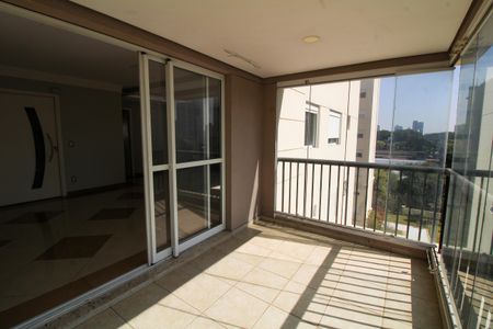 Apartamento à venda com 178m², 3 quartos e 3 vagasVaranda