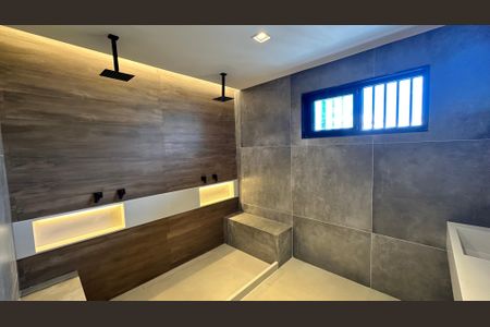 Casa à venda com 200m², 4 quartos e 2 vagasBanheiro da Suíte 4