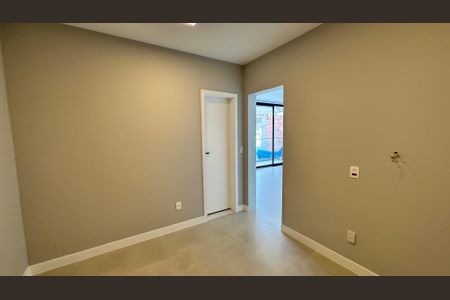 Casa à venda com 200m², 4 quartos e 2 vagasCloset da Suíte 4