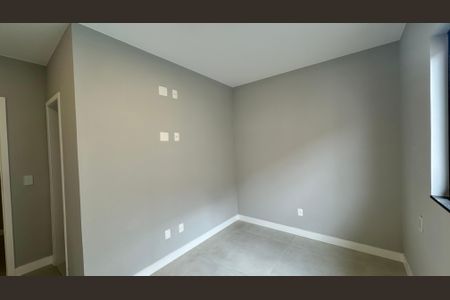 Casa à venda com 200m², 4 quartos e 2 vagasSuíte 3