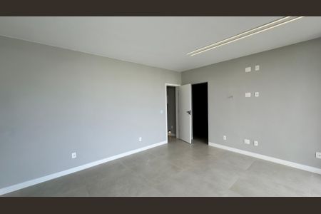 Casa à venda com 200m², 4 quartos e 2 vagasSuíte 4