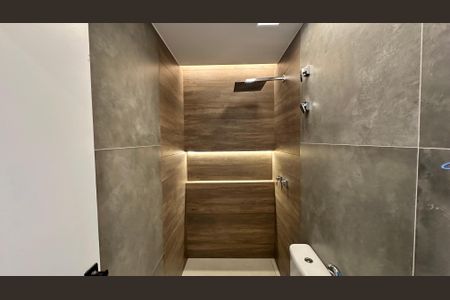 Casa à venda com 200m², 4 quartos e 2 vagasBanheiro da Suíte 3