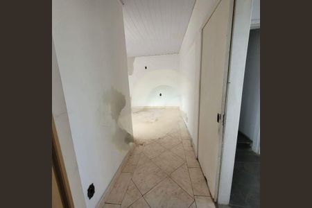 Casa à venda com 217m², 5 quartos e 2 vagas