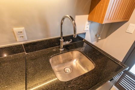 Apartamento para alugar com 75m², 2 quartos e 1 vagaÁrea de Serviço