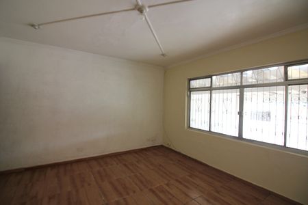 Casa para alugar com 158m², 3 quartos e 2 vagasSala