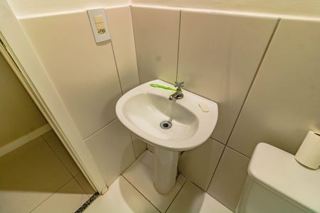 Apartamento para alugar com 48m², 2 quartos e sem vaga Apartamento para alugar com 48m², 2 quartos e sem vagaBanheiro Social