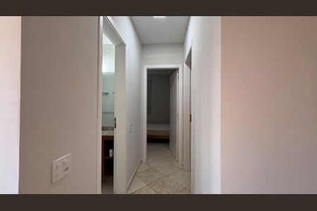 Corredor de apartamento para alugar com 2 quartos, 70m² em Ipiranga, São Paulo