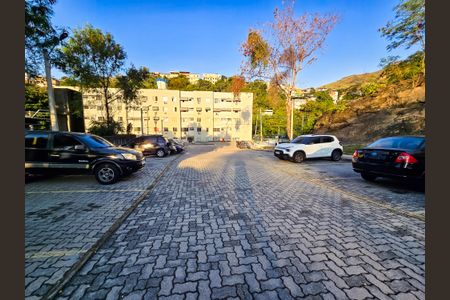 Apartamento à venda com 52m², 2 quartos e 2 vagas Apartamento à venda com 52m², 2 quartos e 2 vagasGaragem