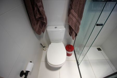 Apartamento para alugar com 72m², 1 quarto e 2 vagas Apartamento para alugar com 72m², 1 quarto e 2 vagasBanheiro da Suíte