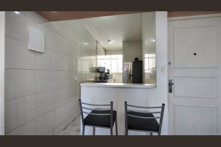 Apartamento à venda com 99m², 2 quartos e 1 vagaCozinha
