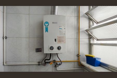 Apartamento à venda com 99m², 2 quartos e 1 vagaÁrea de Serviço