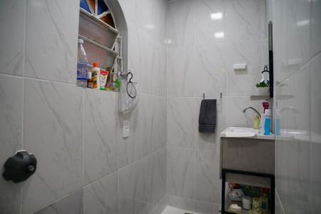 Casa à venda com 377m², 4 quartos e 3 vagas Casa à venda com 377m², 4 quartos e 3 vagasBanheiro/Suite