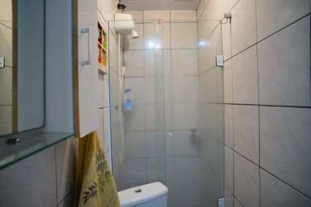 Casa à venda com 377m², 4 quartos e 3 vagas Casa à venda com 377m², 4 quartos e 3 vagasBanheiro Social 2