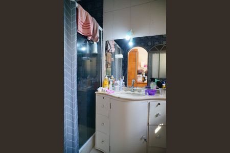 Casa à venda com 377m², 4 quartos e 3 vagas Casa à venda com 377m², 4 quartos e 3 vagasBanheiro/Suite 2