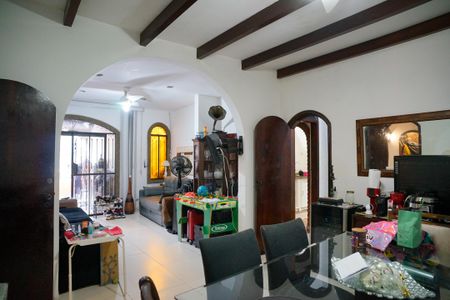 Casa à venda com 377m², 4 quartos e 3 vagas Casa à venda com 377m², 4 quartos e 3 vagasSala 2