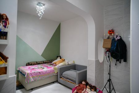 Casa à venda com 377m², 4 quartos e 3 vagas Casa à venda com 377m², 4 quartos e 3 vagasSuite