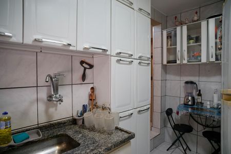 Casa à venda com 377m², 4 quartos e 3 vagas Casa à venda com 377m², 4 quartos e 3 vagasCozinha 2