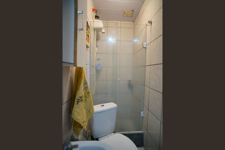Casa à venda com 377m², 4 quartos e 3 vagas Casa à venda com 377m², 4 quartos e 3 vagasBanheiro Social 2
